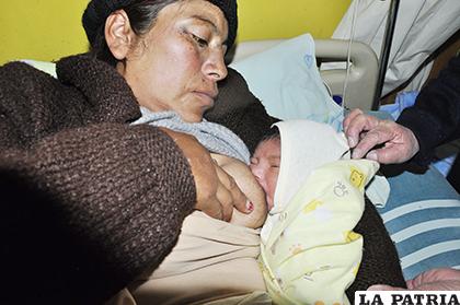 Lactancia materna es impulsada para disminuir los índices de desnutrición en niños /ARCHIVO

