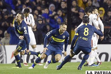 Boca Juniors se impuso 2-0 ante Libertad en la ida de los octavos /FACEBOOK CONMEBOL 
