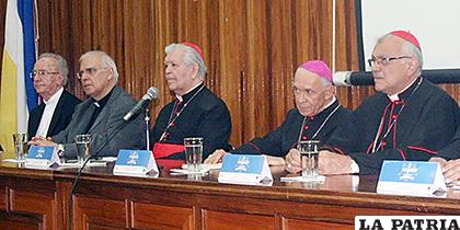 El texto de los obispos se divulga cinco días después del atentado contra Maduro /800NOTICIAS