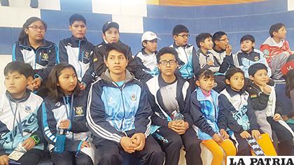 Parte de la delegación orureña que participa en las Olimpiadas /GENTILEZA DE HENRRY TITICHOCA