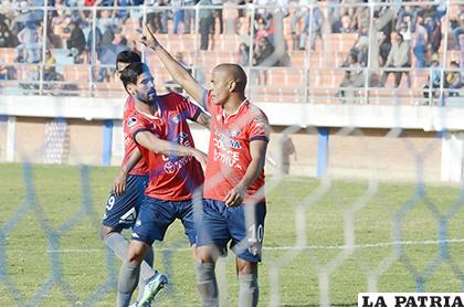 Serginho anotó el tercer gol para el 