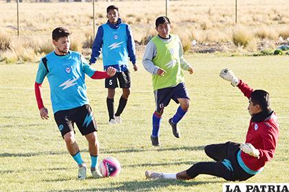 El plantel se prepara con todo para recibir a Universitario