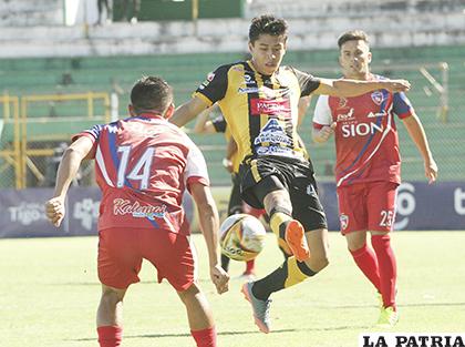 Royal Pari y The Strongest protagonizarán un partido con pronóstico reservado /APG