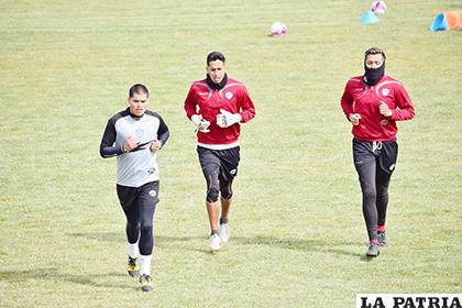 Careaga (izquierda) volverá a defender el arco de San José 
