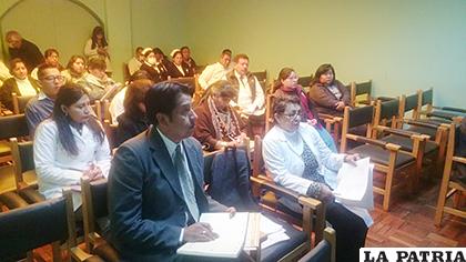 Médicos participaron con sus inquietudes en la presentación del Comité de Análisis de Información 

