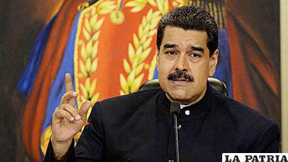 Nicolás Maduro, presidente de Venezuela ahora sugiere ahorrar en láminas de oro
/WP.COM