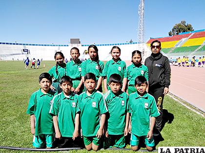 El equipo de miniatletismo del colegio Ejército Nacional /cortesía Virginia Camacho
