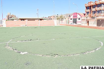 El campo de juego no puede utilizarse por los huecos 