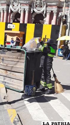 EMAO insinúa no botar la basura en las calles /EMAO