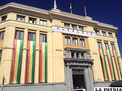 Nuevos formularios agilizaran el proceso de los trámites /LA PATRIA/ TANIA SANTIVA?EZ  CHACON