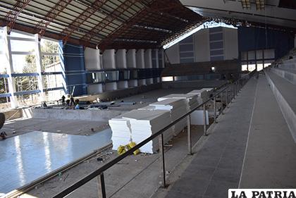 La piscina olímpica en su interior muestra un gran avance /LA PATRIA - Reynaldo Bellota