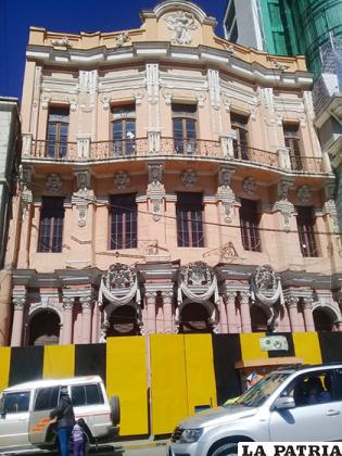 Edificio del Teatro Palais Concert en plena restauración /LA PATRIA