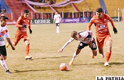 Bruno Pascua intenta vencer la marca de Carlos Chore /APG