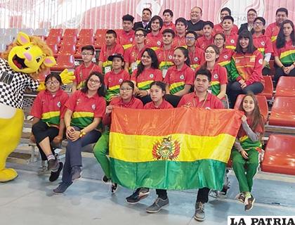 La delegación boliviana que asistió al Panamericano de Ajedrez /cortesía Ananda Zubieta