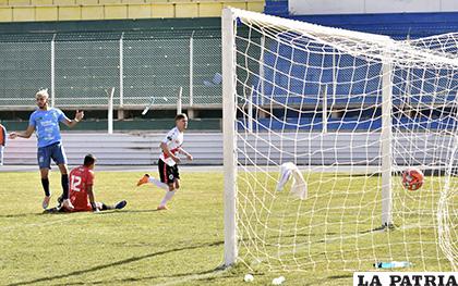 Doblete de Bruno Pascua en la goleada de Nacional Potosí a Blooming /APG