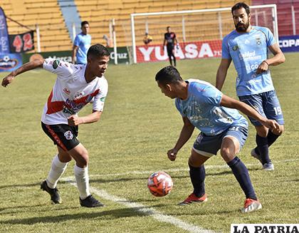 El equipo local dominó y los defensas de la visita no pudieron evitar la goleada /APG