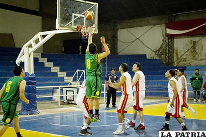 La aprobación de planillas impide el comienzo de los torneos de básquetbol /LA PATRIA /ARCHIVO