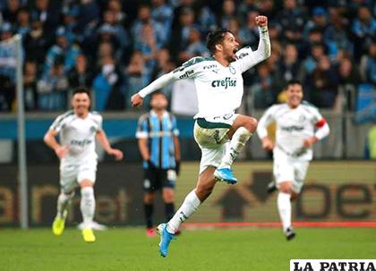Scarpa celebra el gol que le dio el triunfo al Palmeiras /akamaized.net