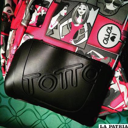 Las mochilas fueron decomisadas por infringir la Ley de Propiedad Intelectual /LISTIN DIARIO