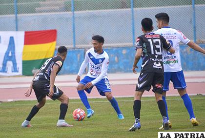Jair Torrico abrió la senda del triunfo de los 