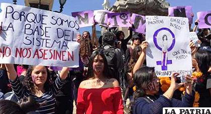 Una manifestación en contra de los feminicidios /EL NUEVO DIARIO