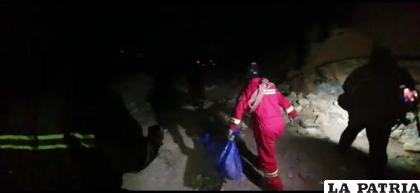 El martes por la noche sacaron los restos de Willy Cámara del interior de la bocamina  /LA PATRIA