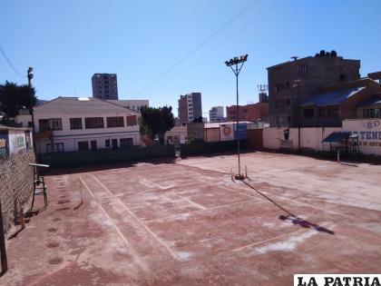 En Oruro se aguarda que los clubes obtengan la certificación respectiva /LA PATRIA /archivo

