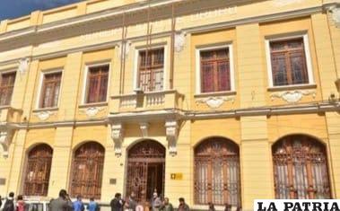 Trabajadores municipales de Oruro piden atención médica y rastrillaje para identificar casos de Covid-19 /LA PATRIA /archivo