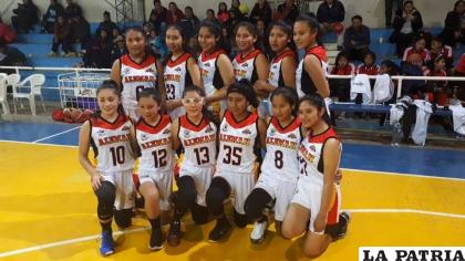 El plantel germano se coronó como subcampeón de la rama femenina /LA PATRIA /archivo