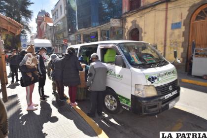 Choferes reciben con agrado ampliación de horarios /LA PATRIA