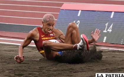 La atleta venezolana Yulimar Rojas rompió marca en salto triple /Walter Challapa