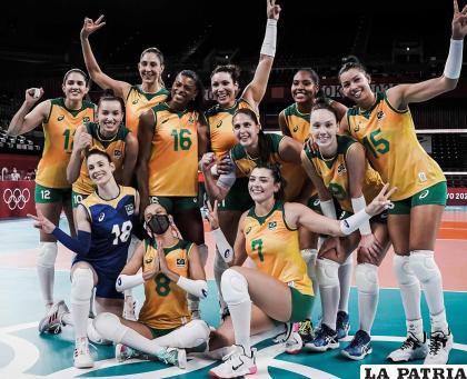 Brasil logra remontar para clasificar a semifinales, jugará contra Corea /CSV