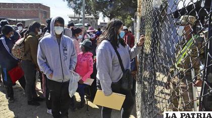 Estudiantes esperan más cupos para hacer el servicio premilitar /LOS TIEMPOS