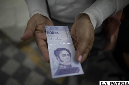 Billete de 500.000 bolívares /AP Foto/Ariana Cubillos, Archivo