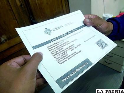 Un certificado de vacunación contra el Covid-19 /Internet