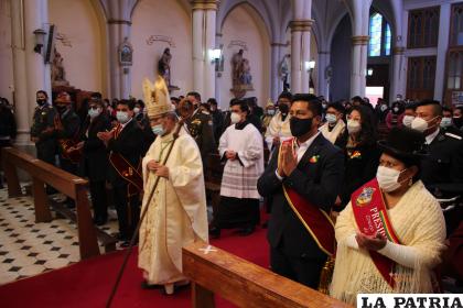 Iglesia pidió unión entre los bolivianos /LA PATRIA