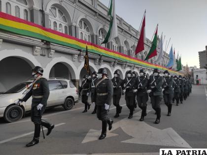 Efectivos del Regimiento Camacho madrugaron para participar de uno de los actos /LA PATRIA