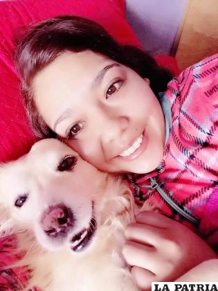 La mascota ahora vive feliz con su bella ama /LA PATRIA