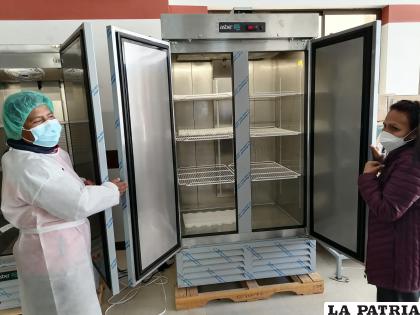 Congeladores de vacunas funcionan en el Campo Ferial /CNS