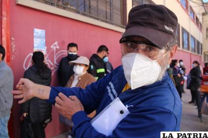 Personas fueron enumeradas para controlar la vacunación /LA PATRIA