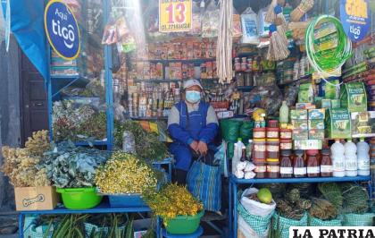 La Junín es conocida por la venta de hierbas medicinales /LA PATRIA