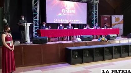 Invitados especiales en la testera de clausura de la VIII Fimem en su versión presencial /UTO