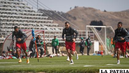 El entrenamiento del combinado boliviano se realiza en Huarina /APG