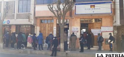 Esta ley beneficiará a quienes buscan reactivar su economía afectada por la pandemia /LA PATRIA ARCHIVO