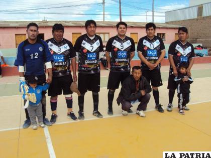 Grupo 3 vencedor del partido inaugural en el torneo de los trabajadores del transporte municipal /LA PATRIA