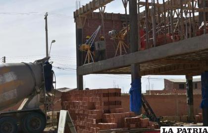 Esta obra está siendo ejecutada por la UPRE con 4.7 millones de bolivianos aproximadamente /GAD-ORU