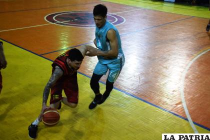 Saracho a paso firme busca llegar a los playoffs / LA PATRIA