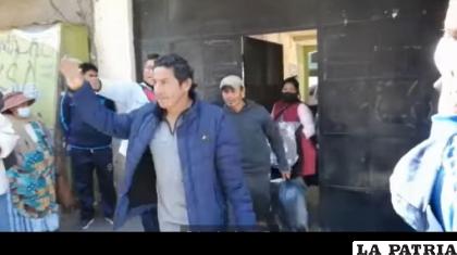 Un grupo de cocaleros saliendo de la Felcc /ANF