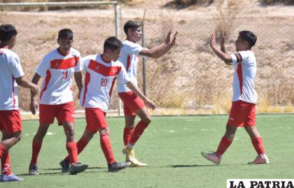 Klinton Guzmán anotó el gol del conjunto aurorista /LA PATRIA