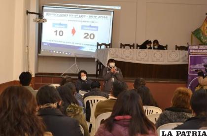 Socialización en el Auditorio del Colegio de Contadores /la patria